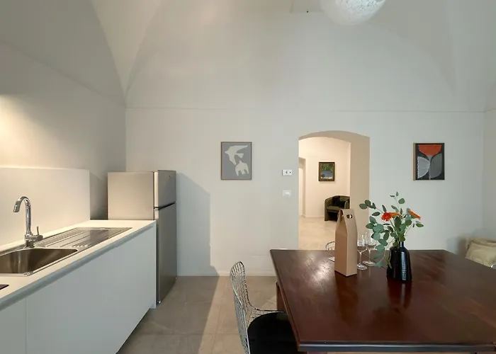 Casa Marmitta - Charming In Downtown דירה בארי